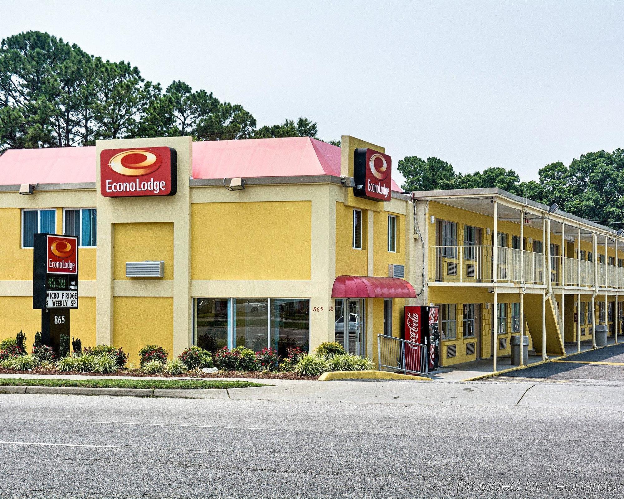 Econo Lodge At Military Circle Norfolk Exterior foto